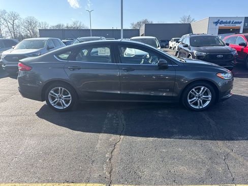 Used 2018 Ford Fusion S image 6