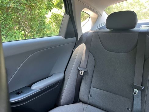 Used 2025 Kia K4 FWD image 36