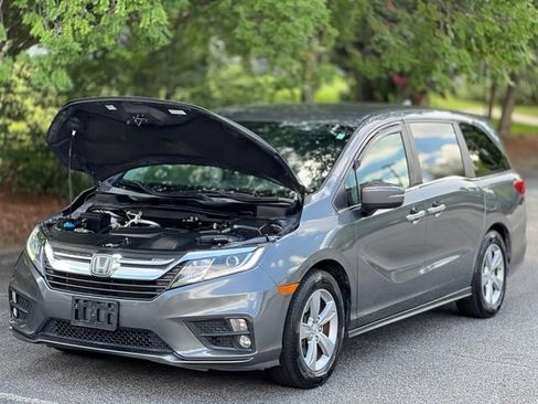 Used 2018 Honda Odyssey EX image 38