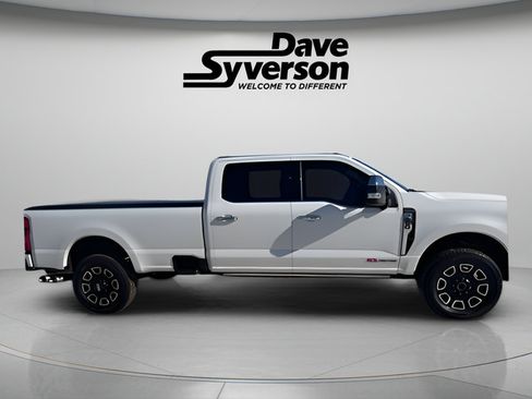 Used 2024 Ford F250 Platinum AWD/4WD image 3