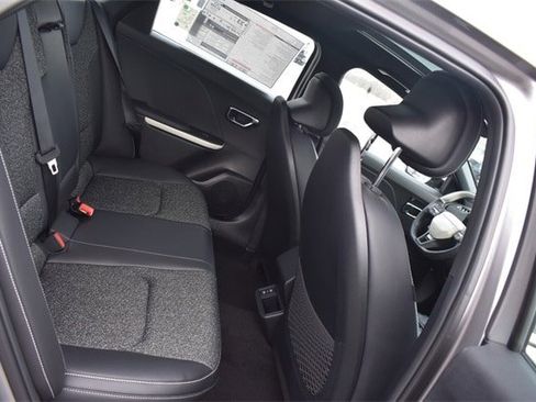 New 2025 Kia K4 GT-Line image 14