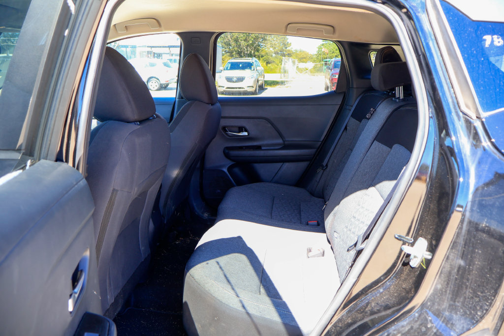Used 2026 Nissan Kicks SV w/ Cold Weather Package AWD/4WD image 9