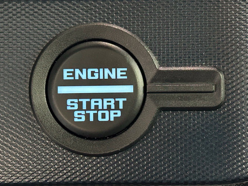 Used 2021 Ford Bronco First Edition AWD/4WD image 22