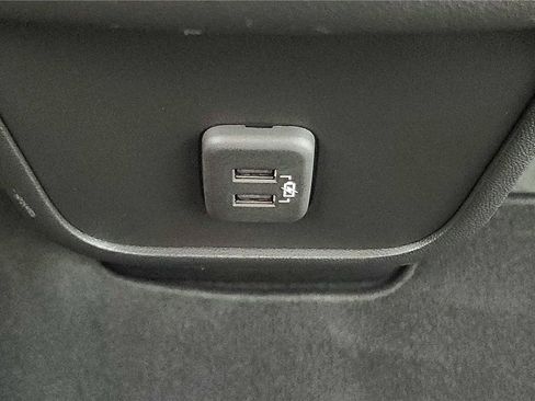 Used 2024 Chevrolet Equinox LT AWD/4WD image 16