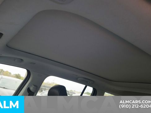 Used 2023 Jeep Grand Cherokee 4WD 4xe image 17