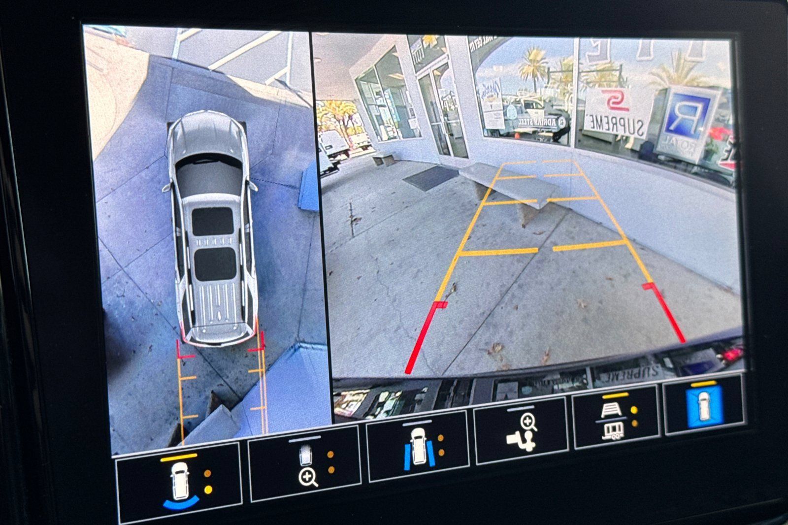 Certified 2023 Chevrolet Traverse RS AWD/4WD image 24