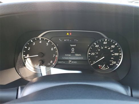 Certified 2024 Nissan Frontier SV w/ SV Convenience Package image 18