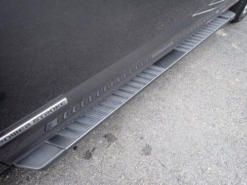 Used 2018 Ford F150 Lariat w/ Equipment Group 502A Luxury image 14