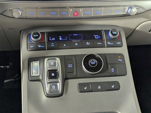 Used 2021 Hyundai Palisade SEL w/ Premium Package image 19