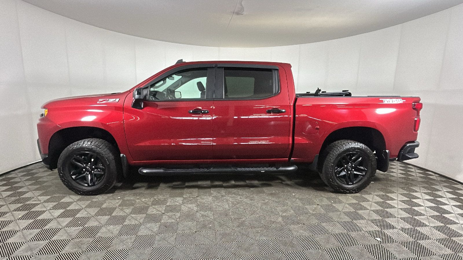 Used 2020 Chevrolet Silverado 1500 LT Trail Boss AWD/4WD image 6