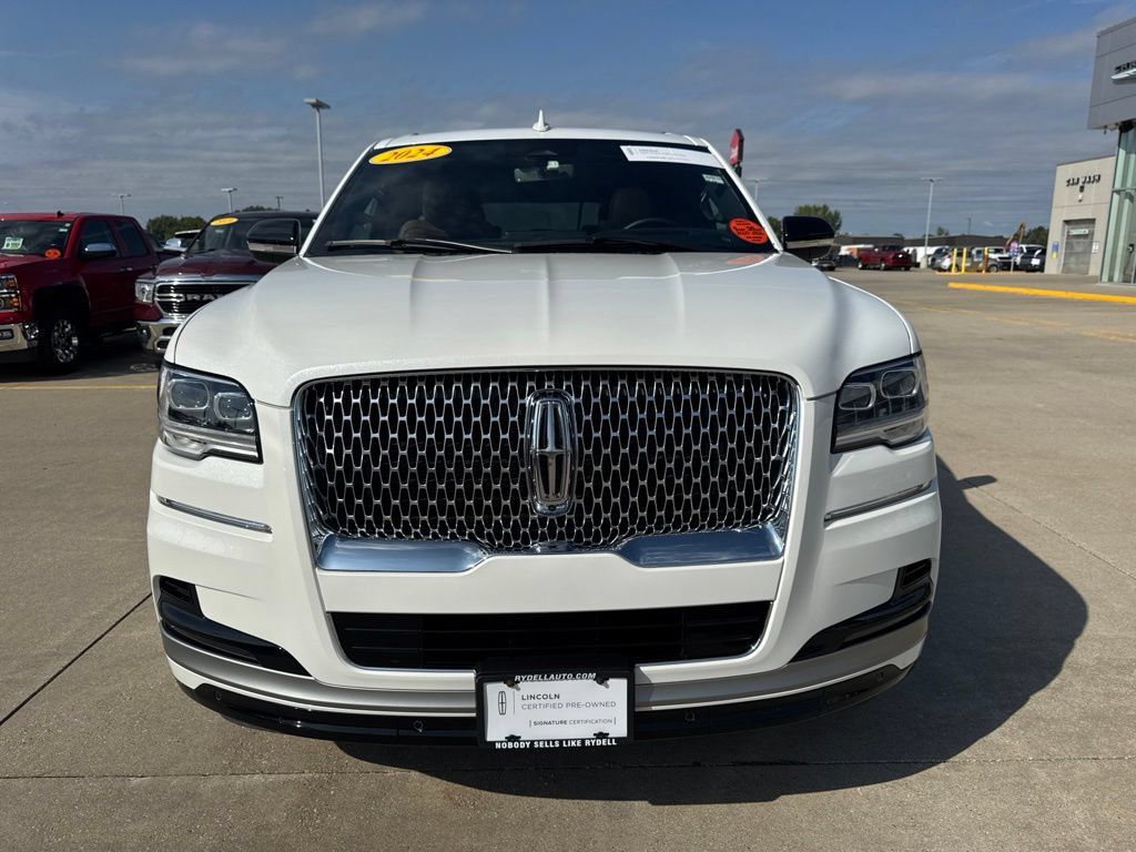 Used 2024 Lincoln Navigator L Reserve AWD/4WD image 33