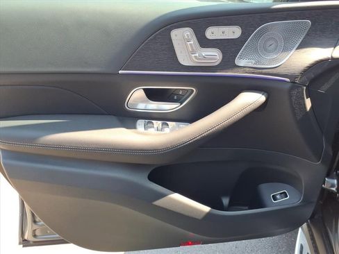 New 2026 Mercedes-Benz GLS 450 4MATIC image 11