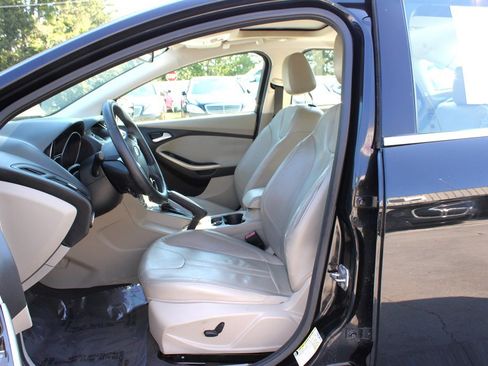 Used 2012 Ford Focus SEL image 14