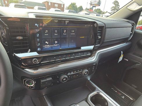 New 2026 Chevrolet Silverado 1500 RST AWD/4WD image 4