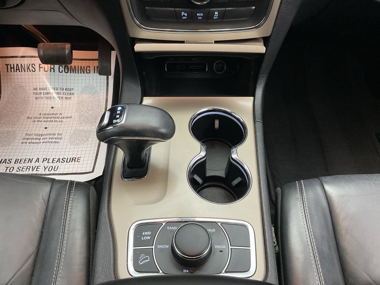 Used 2015 Jeep Grand Cherokee Limited AWD/4WD image 16