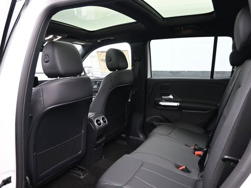 New 2024 Mercedes-Benz EQB 300 4MATIC image 24