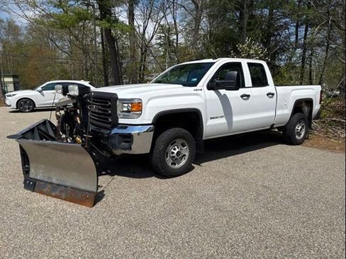 Used 2019 GMC Sierra 2500 4x4 Double Cab w/ Snow Plow Prep Package image 6