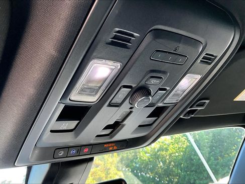 Used 2021 GMC Yukon Denali AWD/4WD image 37