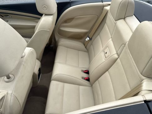 Used 2009 Volkswagen Eos Komfort FWD image 25