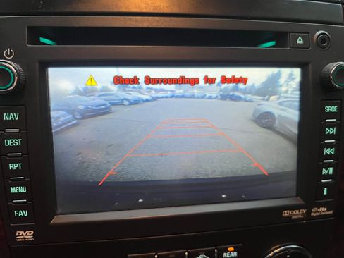 Used 2014 GMC Yukon Denali image 37