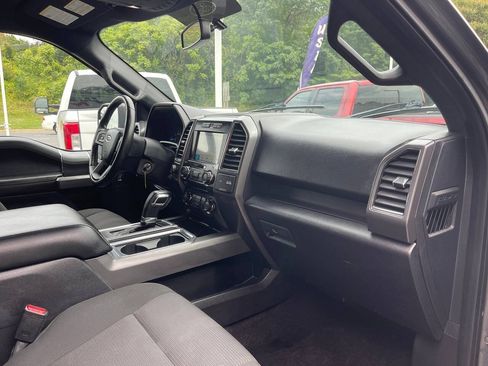 Used 2017 Ford F150 XLT w/ Equipment Group 302A Luxury AWD/4WD image 29