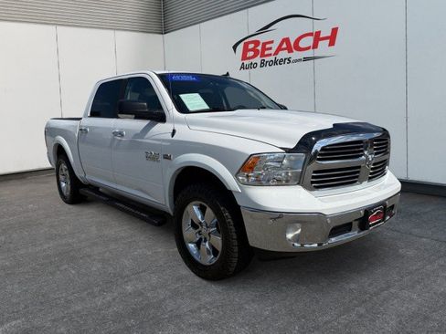 Used 2017 RAM 1500 Big Horn AWD/4WD image 3