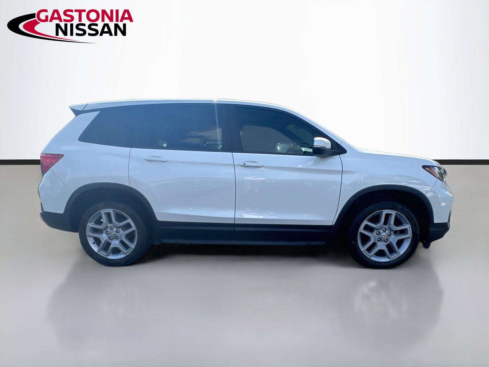 Used 2024 Honda Passport EX-L image 10