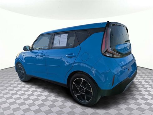Used 2023 Kia Soul EX image 5