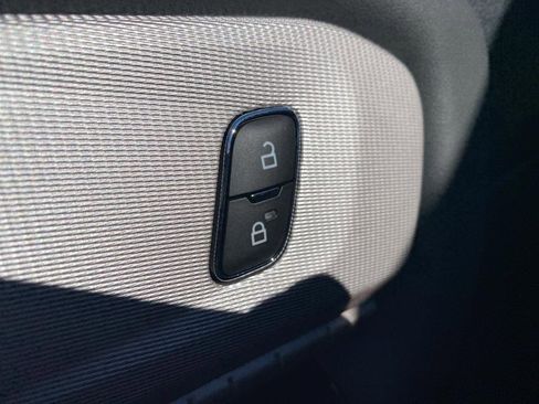 New 2025 Ford Explorer Active w/ Active Comfort Package image 10