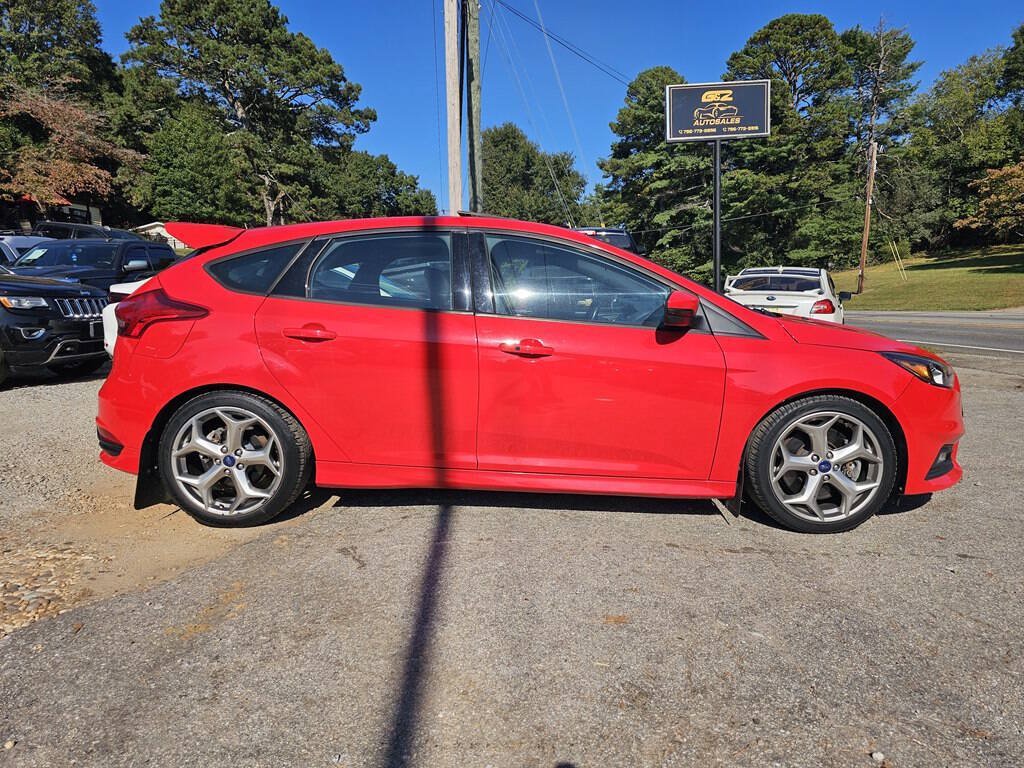 Used 2016 Ford Focus ST FWD image 7