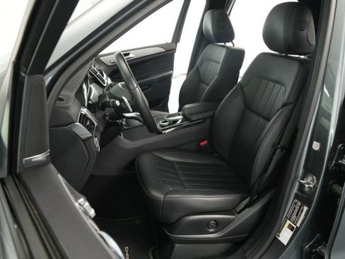 Used 2019 Mercedes-Benz GLE 43 AMG 4MATIC image 32