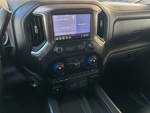 Used 2019 Chevrolet Silverado 1500 High Country w/ Technology Package image 24
