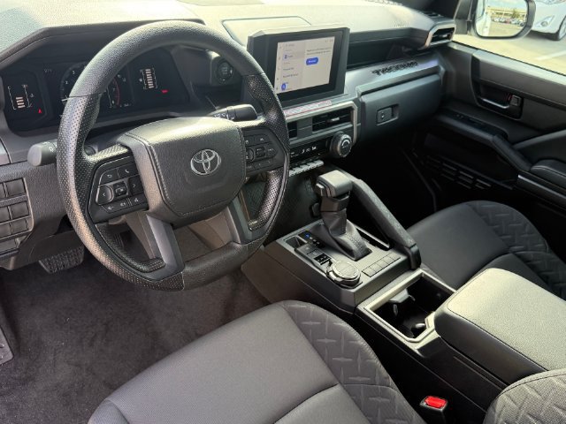 Used 2026 Toyota Tacoma SR5 AWD/4WD image 10