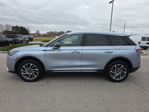 Used 2022 Lincoln Corsair AWD w/ Equipment Group 101A image 4