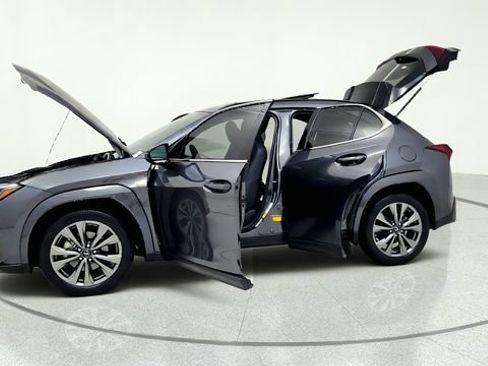 Used 2025 Lexus UX 300h FWD image 14