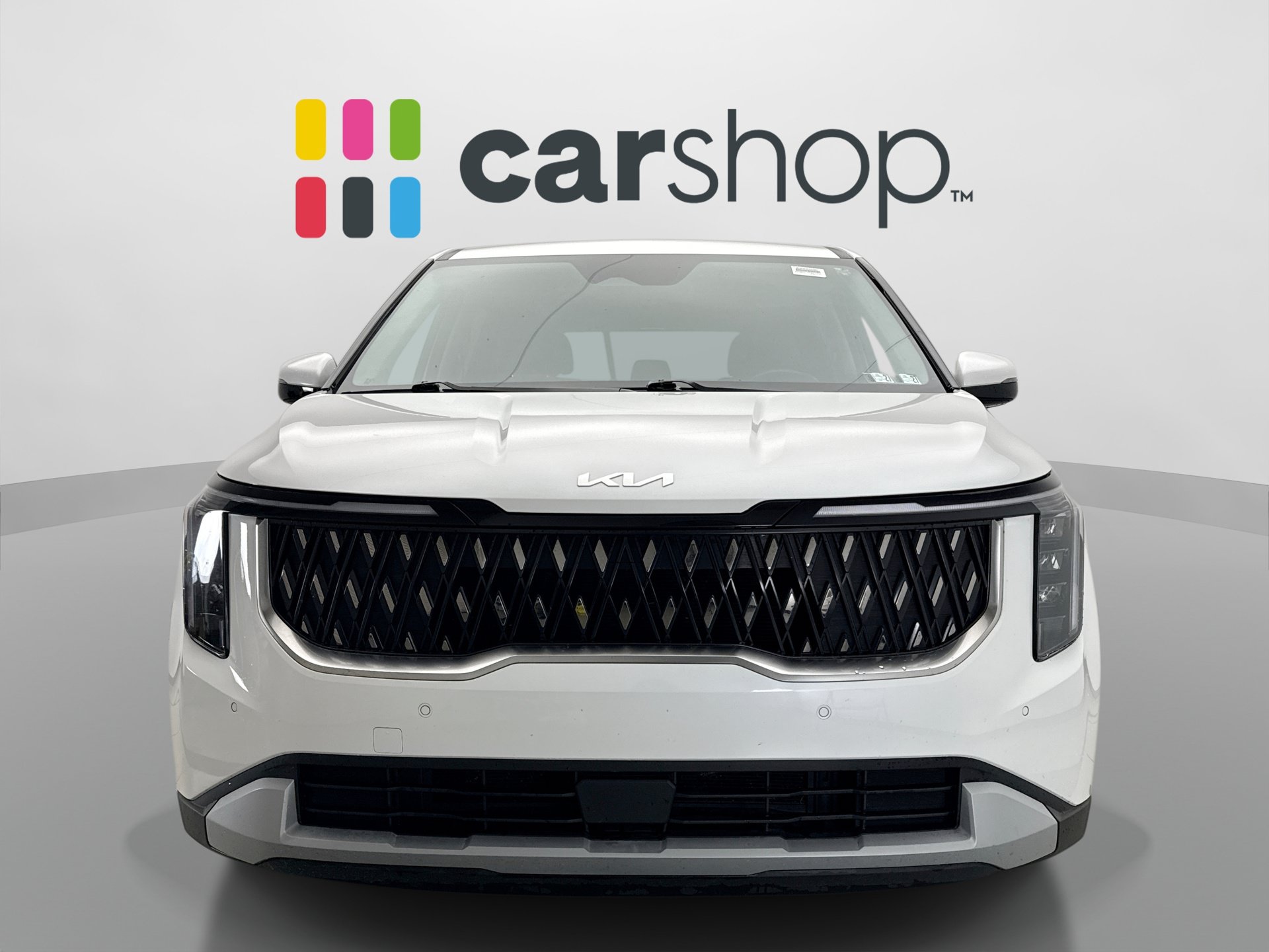 Used 2025 Kia Carnival FWD image 8