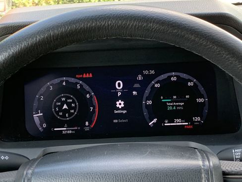 Used 2024 Toyota Tacoma TRD Off-Road AWD/4WD image 10
