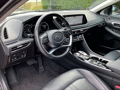 Used 2022 Hyundai Sonata Limited w/ Cargo Package image 17