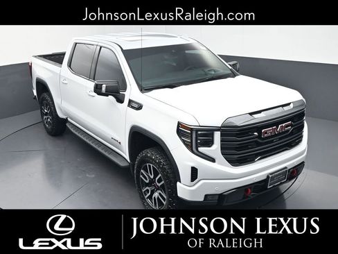 Used 2023 GMC Sierra 1500 AT4 w/ AT4 Premium Package AWD/4WD image 24
