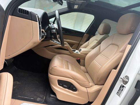 Certified 2023 Porsche Cayenne S AWD/4WD image 10