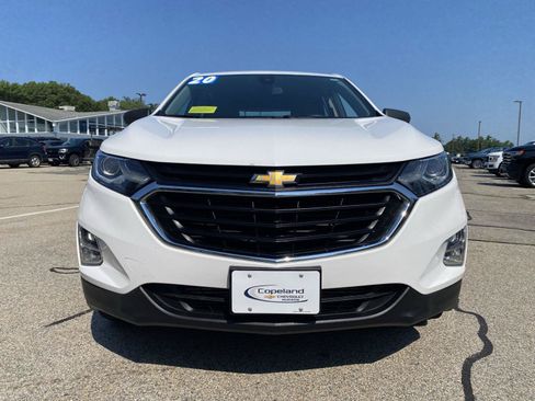 Used 2020 Chevrolet Equinox LS AWD/4WD image 2
