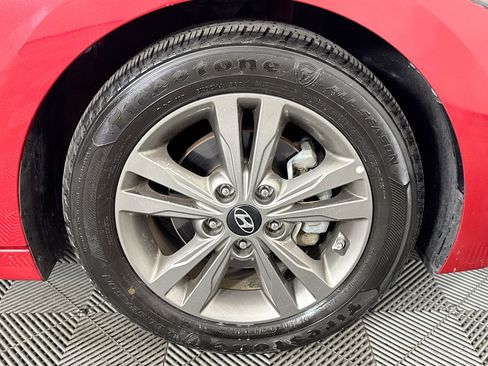Used 2018 Hyundai Elantra SEL image 54