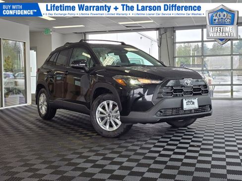 New 2026 Toyota Corolla Cross LE image 1