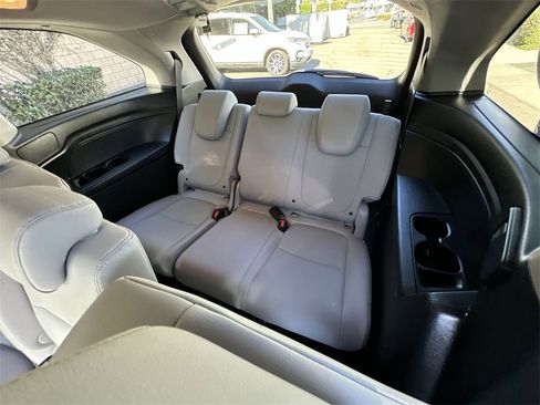 Used 2024 Honda Odyssey EX-L image 32