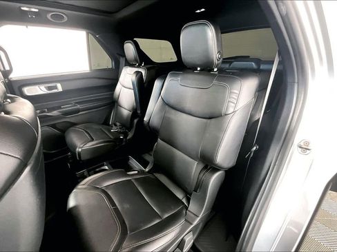 Used 2020 Ford Explorer ST w/ ST Street Pack image 26