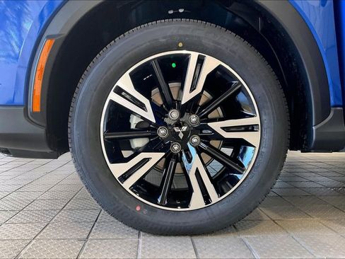 New 2026 Mitsubishi Eclipse Cross SE image 12