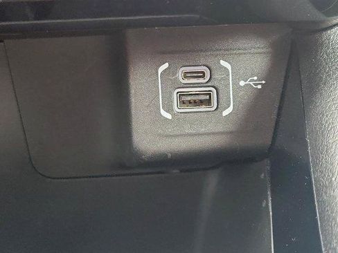Used 2025 Jeep Compass Trailhawk AWD/4WD image 31