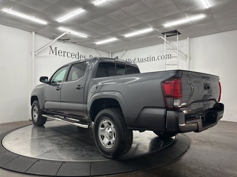 Used 2019 Toyota Tacoma SR w/ SR Convenience Package image 5
