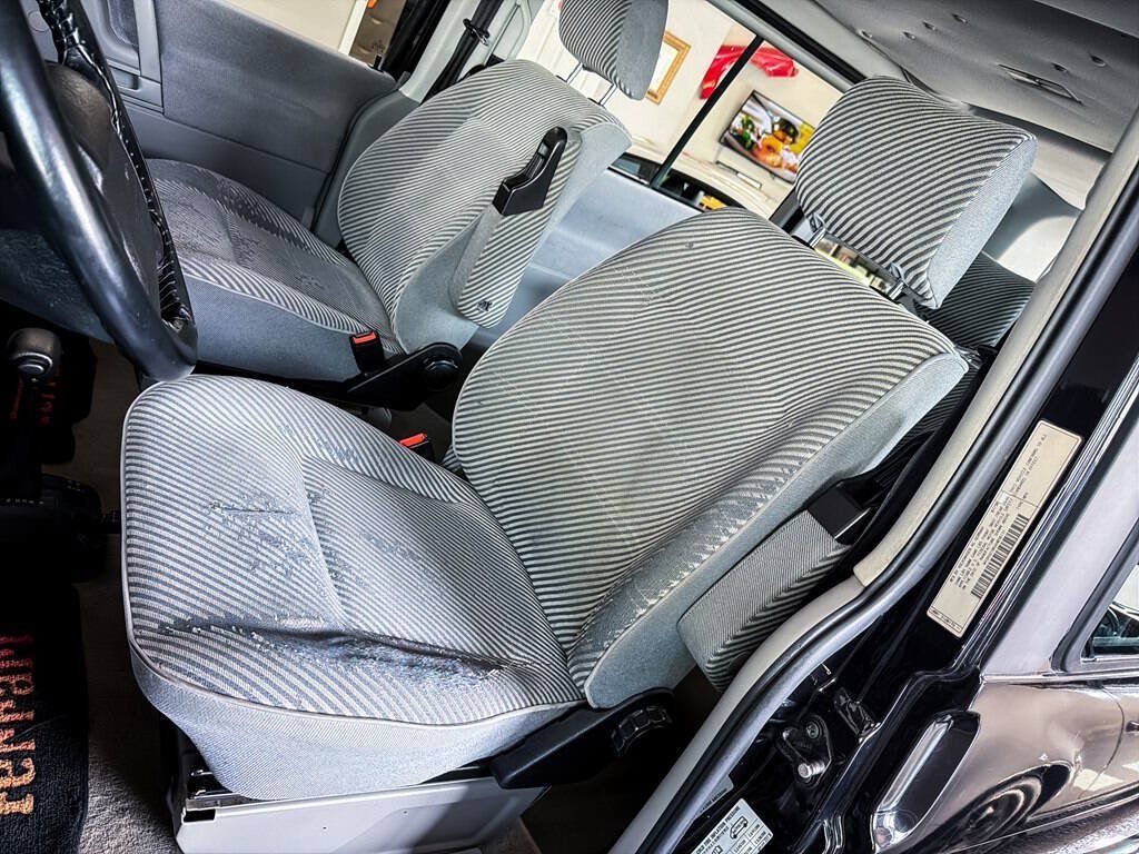 Used 1999 Volkswagen Eurovan GLS FWD image 10