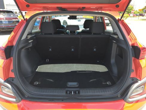 Used 2020 Hyundai Kona SE FWD image 19